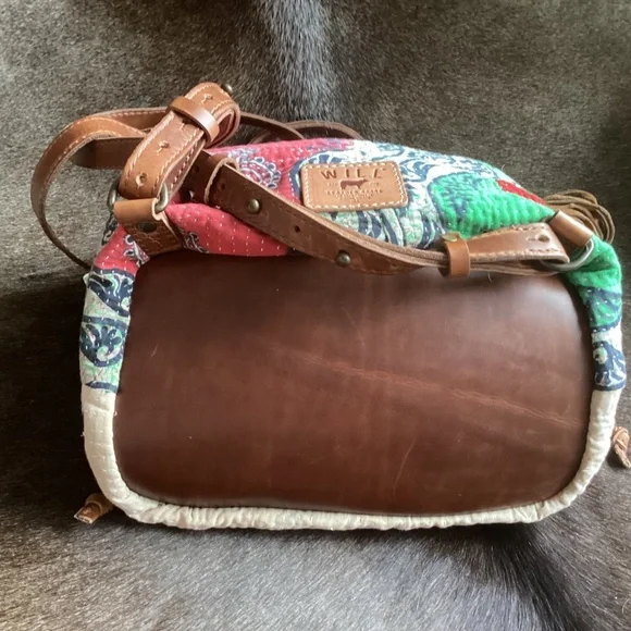 WILL Leather Goods Multi Colored Leather Cross Slouch Gather Drawstring Backpack - Picture 3 of 12